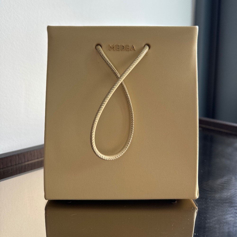 MEDEA LONG STRAP PRIMA BAG